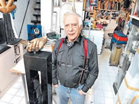 Una escultura reúne a Borges con sus ancestros portugueses 